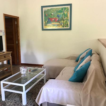 Rock And Palm Lodge Self Catering Appartment Baie Lazare  エクステリア 写真